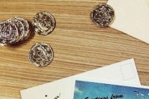 《炉石传说》新版本线索再曝光 水晶金币和明信片