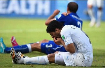 [赛事新闻]FIFA对苏亚雷斯世界杯咬人事件正式